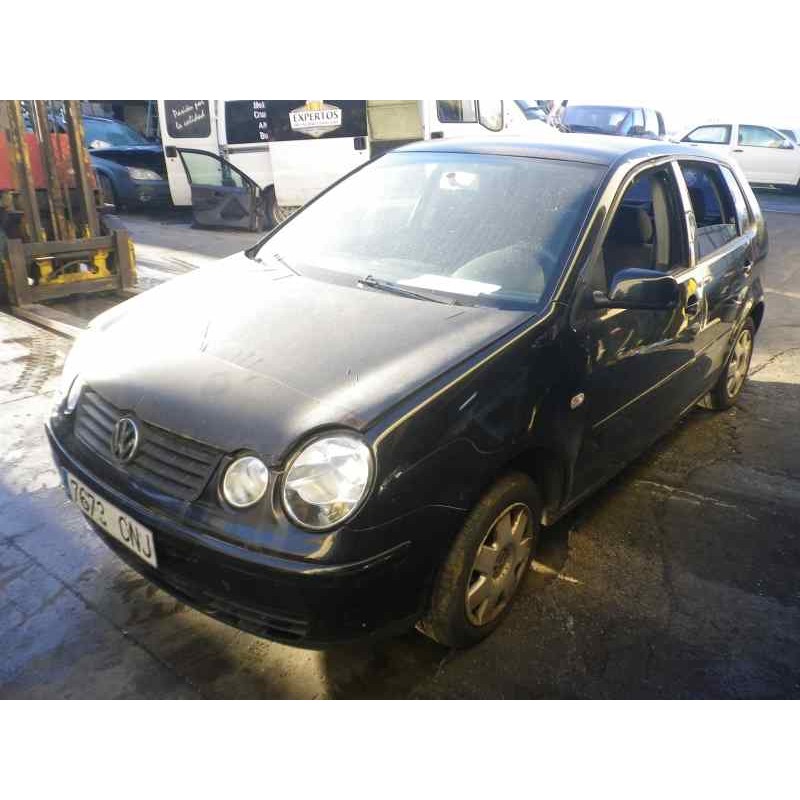 VOLKSWAGEN POLO (9N1)