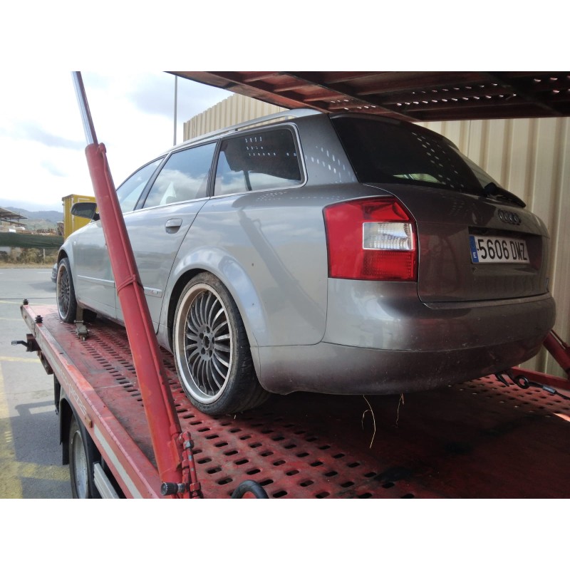 AUDI A4 AVANT (8E)