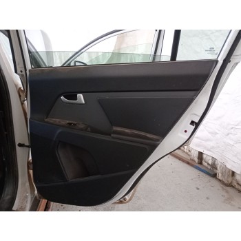 GUARNECIDO PUERTA TRASERA DERECHA 833083U020XI 833613U000