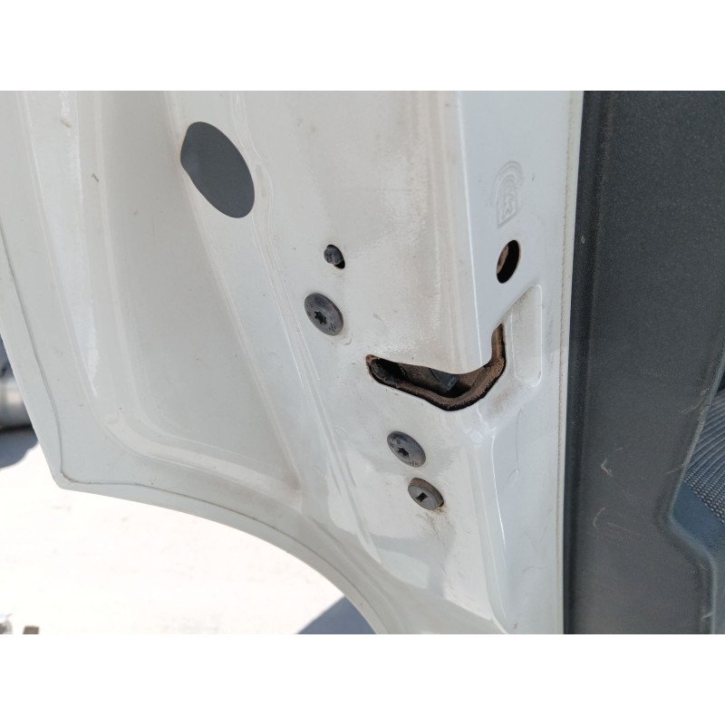 Recambio de cerradura puerta trasera izquierda para citroën c4 cactus 1.6 bluehdi 100 referencia OEM IAM 9819038980  