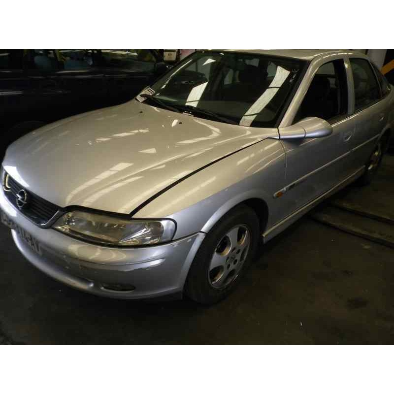 OPEL VECTRA B BERLINA