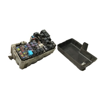 CAJA RELES / FUSIBLES C27066760 C27066760 