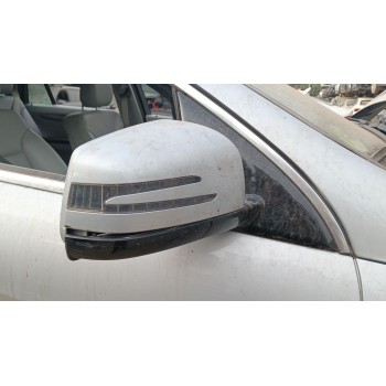 ESPEJO RETROVISOR DERECHO 