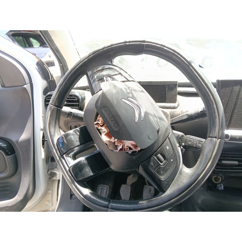 Recambio de volante para citroën c4 cactus 1.6 bluehdi 100 referencia OEM IAM   