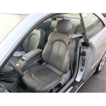 ASIENTO DELANTERO IZQUIERDO 