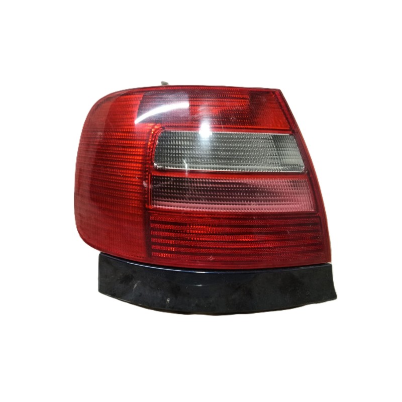 Recambio de piloto trasero izquierdo para audi a4 b5 (8d2) 1.8 t referencia OEM IAM 8D0945111D  
