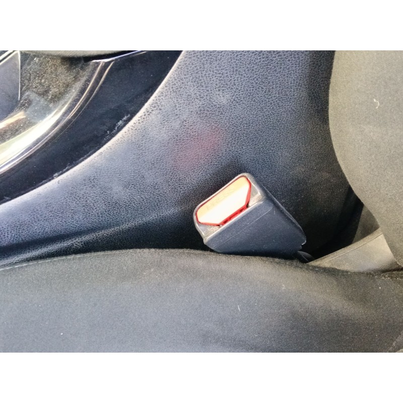 Recambio de enganche cinturon delantero izquierdo para nissan leaf (ze0) electric referencia OEM IAM   