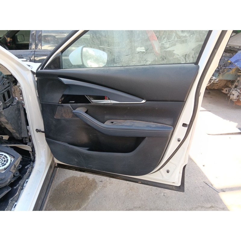 Recambio de guarnecido puerta delantera derecha para mazda cx-30 (dm) skyactiv-x m hybrid referencia OEM IAM   
