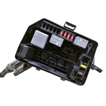 CAJA RELES / FUSIBLES 826620D321 