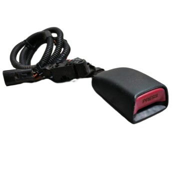 ENGANCHE CINTURON DELANTERO IZQUIERDO E067902 7323048071C0