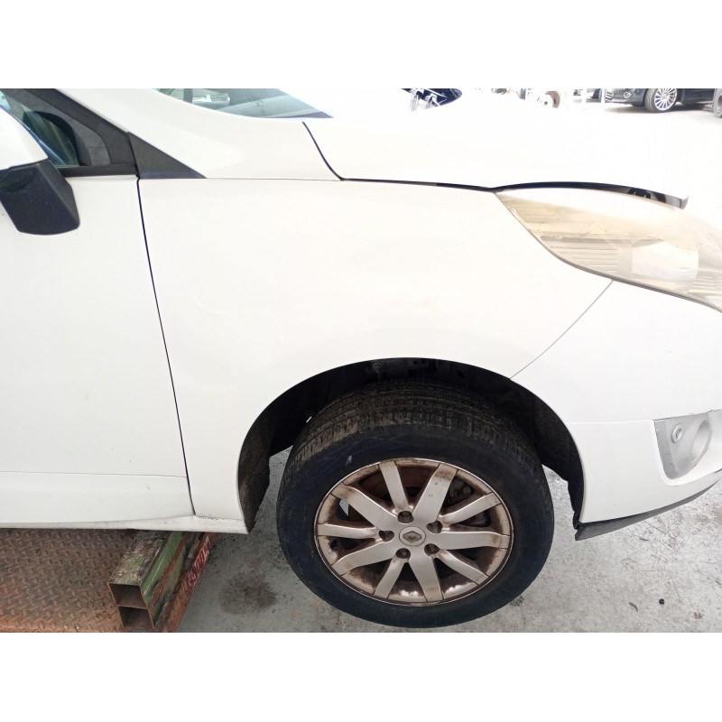 Recambio de aleta delantera derecha para renault grand scénic iii (jz0/1_) 1.9 dci referencia OEM IAM   