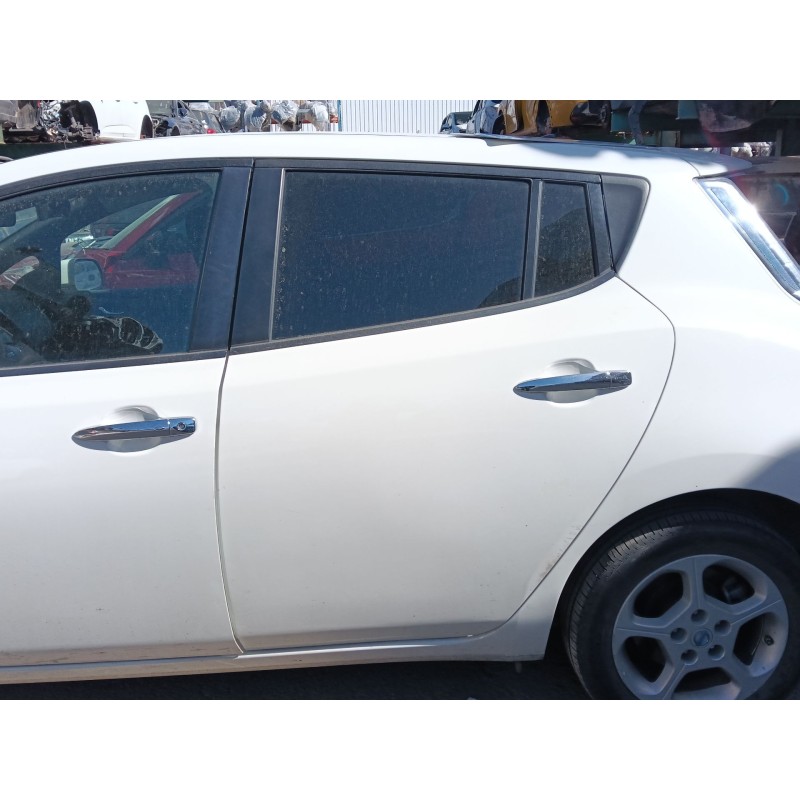 Recambio de puerta trasera izquierda para nissan leaf (ze0) electric referencia OEM IAM HBA0A3NAMA  