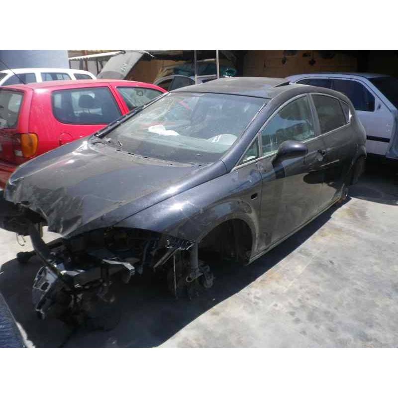 SEAT LEON (1P1)