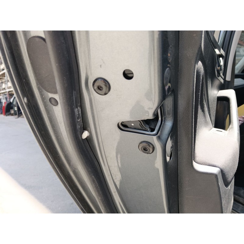 Recambio de cerradura puerta trasera izquierda para skoda kamiq (nw4) 1.0 tsi referencia OEM IAM 5TA839015Q  