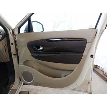 GUARNECIDO PUERTA DELANTERA DERECHA 809000462R 