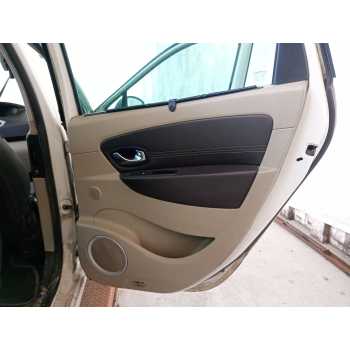 GUARNECIDO PUERTA TRASERA DERECHA 829A00239R 