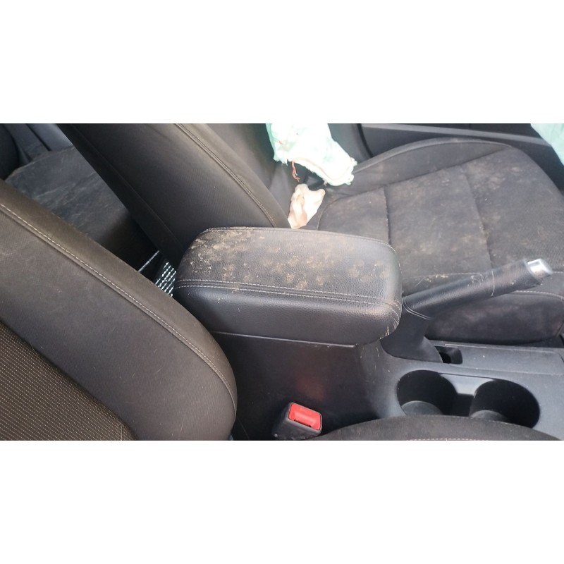 Recambio de apoyabrazos central para kia rio iv (yb, sc, fb) 1.25 referencia OEM IAM   