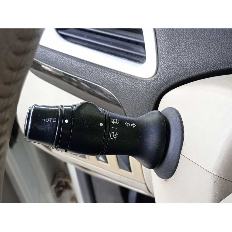 Recambio de mando intermitentes para renault grand scénic iii (jz0/1_) 1.9 dci referencia OEM IAM   
