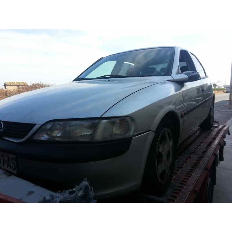OPEL VECTRA B BERLINA