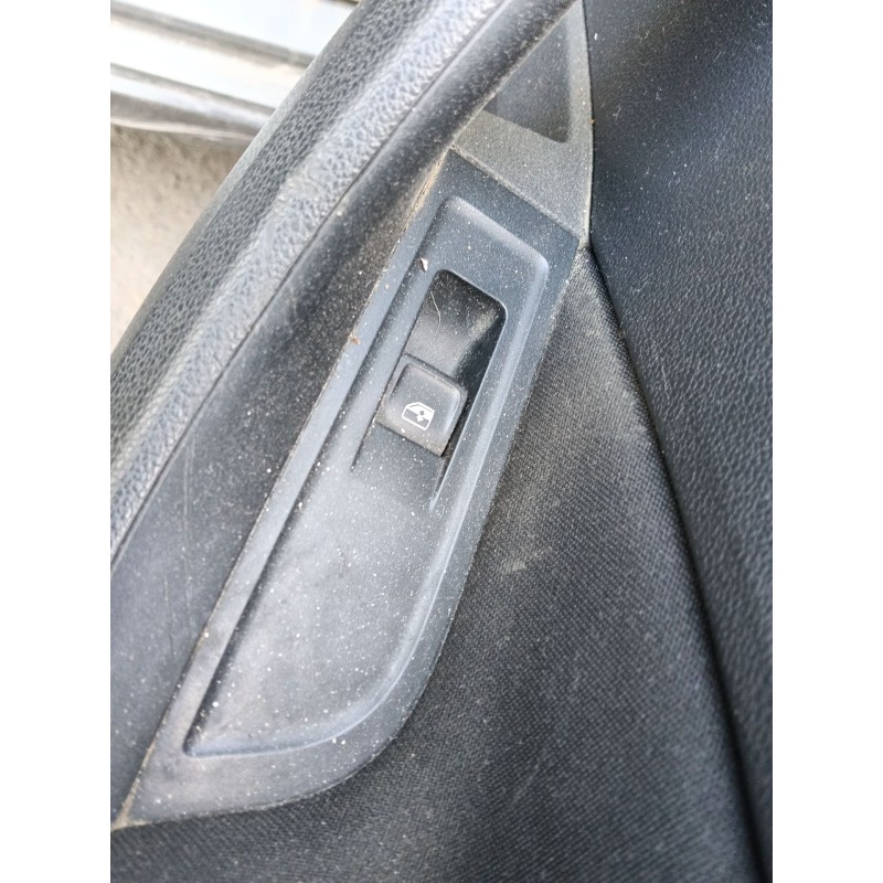 Recambio de mando elevalunas trasero derecho para skoda kamiq (nw4) 1.0 tsi referencia OEM IAM 5G0959855KWHS  
