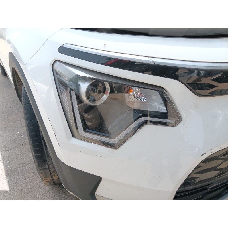 Recambio de faro derecho para kia niro ii (sg2) ev referencia OEM IAM 92102AT000  