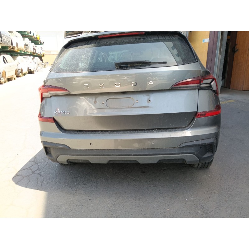 Recambio de paragolpes trasero para skoda kamiq (nw4) 1.0 tsi referencia OEM IAM 658807421A  
