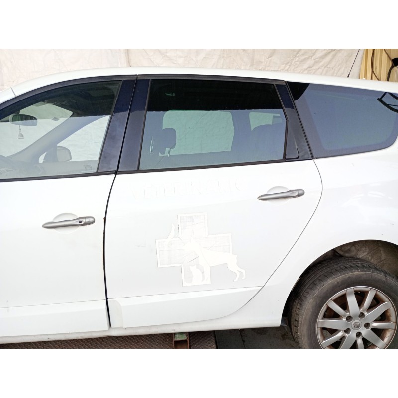 Recambio de puerta trasera izquierda para renault grand scénic iii (jz0/1_) 1.9 dci referencia OEM IAM   