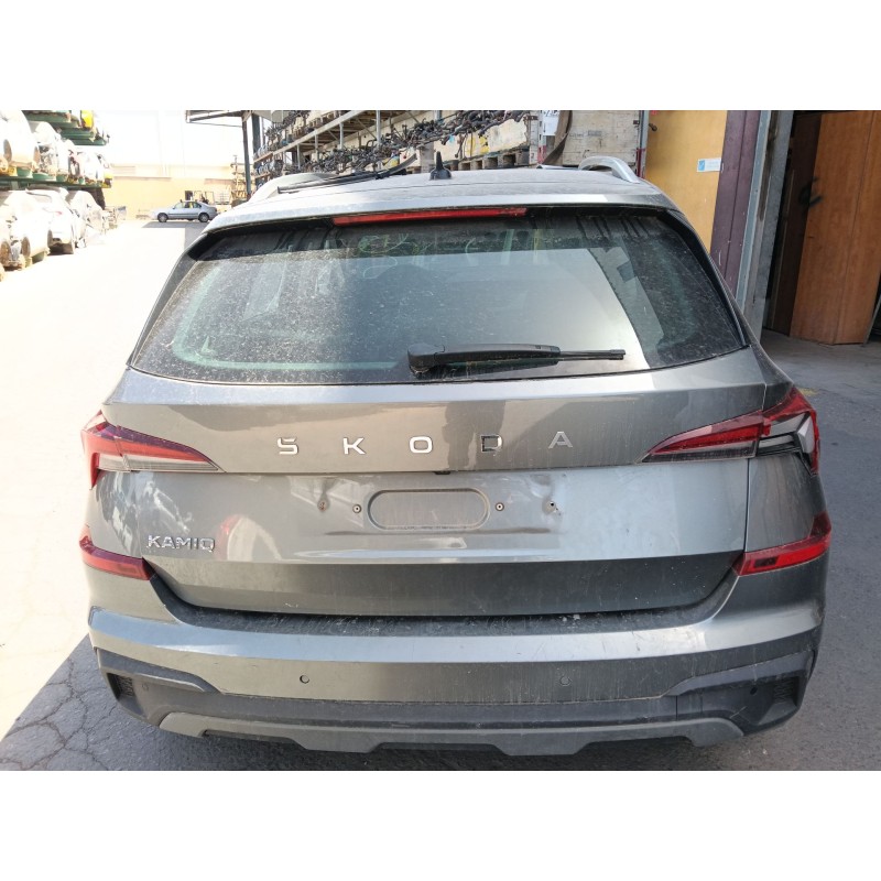 Recambio de porton trasero para skoda kamiq (nw4) 1.0 tsi referencia OEM IAM 658827023B  