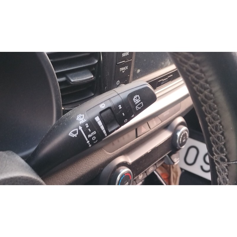 Recambio de mando limpia para kia rio iv (yb, sc, fb) 1.25 referencia OEM IAM   