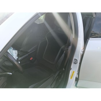 ASIENTO DELANTERO IZQUIERDO 