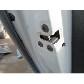 CERRADURA PUERTA TRASERA IZQUIERDA 