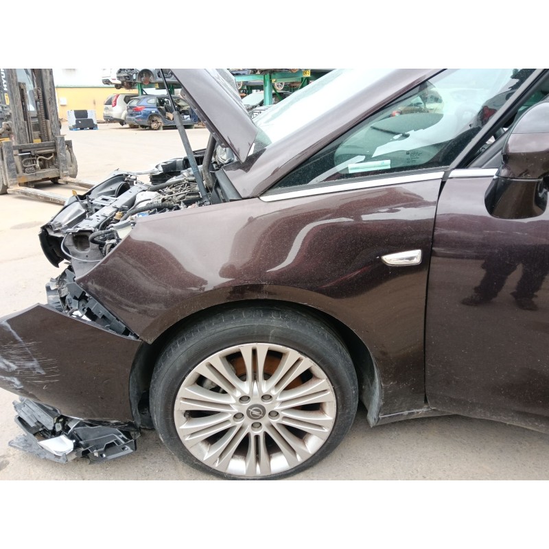 Recambio de aleta delantera izquierda para opel zafira tourer c (p12) 2.0 cdti (75) referencia OEM IAM 13355187  