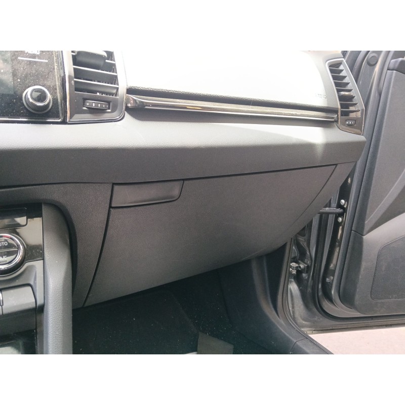 Recambio de guantera para skoda karoq (nu7, nd7) 1.5 tsi referencia OEM IAM 5668571219B9  