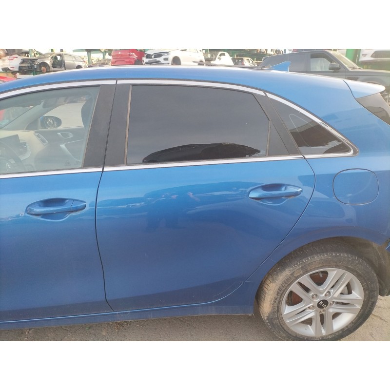 Recambio de puerta trasera izquierda para kia ceed (cd) 1.0 t-gdi referencia OEM IAM 77003J7000  