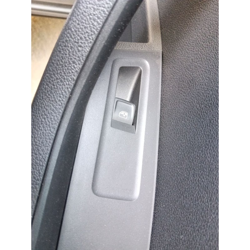 Recambio de mando elevalunas trasero derecho para skoda karoq (nu7, nd7) 1.5 tsi referencia OEM IAM 5G0959855KWHS  