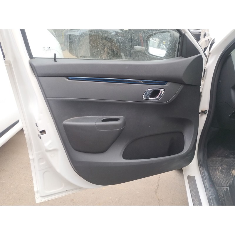 Recambio de guarnecido puerta delantera izquierda para dacia spring ev (b6m1) referencia OEM IAM   