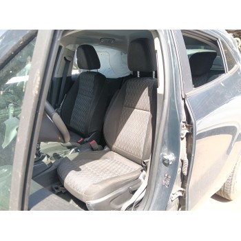 ASIENTO DELANTERO IZQUIERDO 