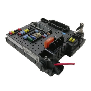 CAJA RELES / FUSIBLES 28080156 00007323867 30786646 / 07W455