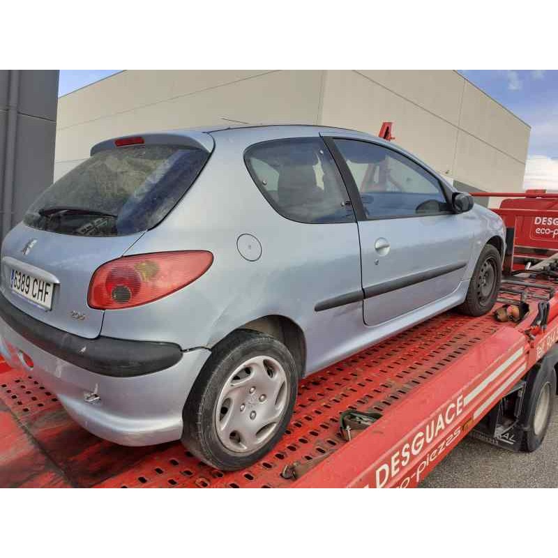 PEUGEOT 206 BERLINA