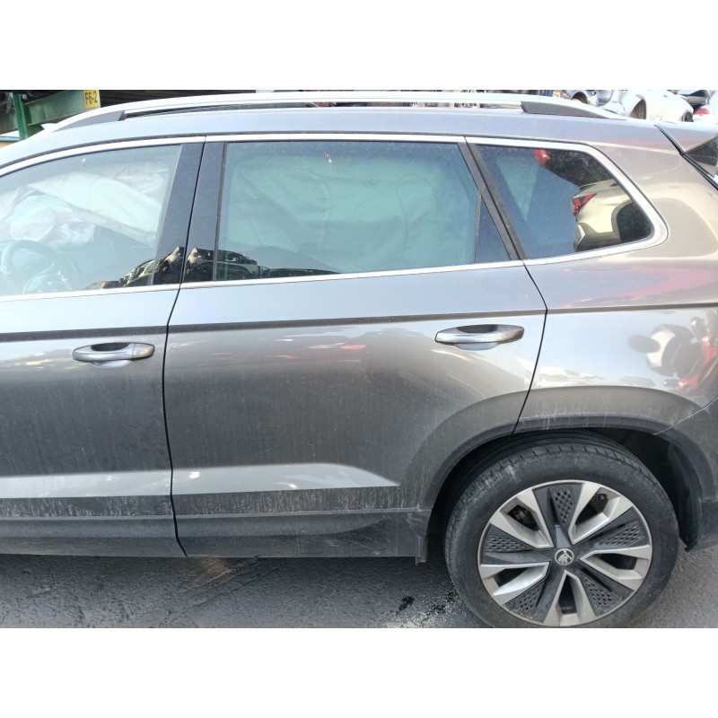 Recambio de puerta trasera izquierda para skoda karoq (nu7, nd7) 1.5 tsi referencia OEM IAM 575833051J  