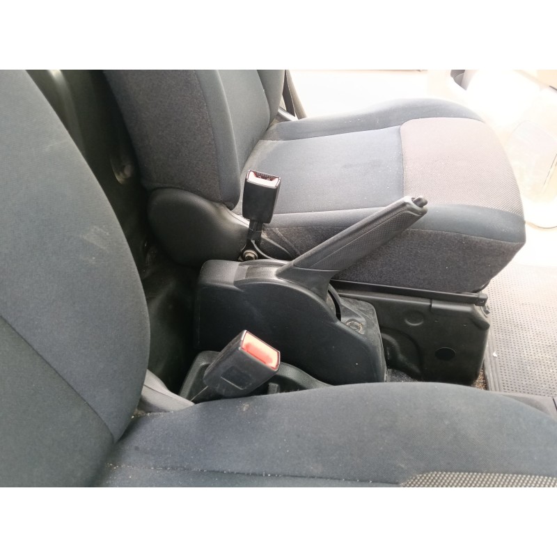 Recambio de enganche cinturon delantero derecho para nissan nv200 furgoneta 1.5 dci 90 (m20, m20m) referencia OEM IAM   
