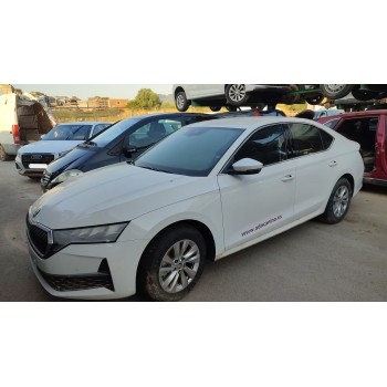 SKODA OCTAVIA IV (NX3, NN3, PV3) de desguace
