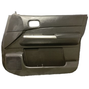 GUARNECIDO PUERTA DELANTERA DERECHA 80900VD28A 