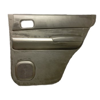 GUARNECIDO PUERTA TRASERA DERECHA 82900VD28A 