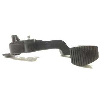 PEDAL EMBRAGUE 