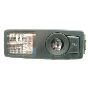 LUZ INTERIOR DERECHA 