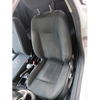 ASIENTO DELANTERO IZQUIERDO 