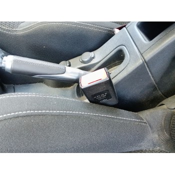 ENGANCHE CINTURON DELANTERO IZQUIERDO 8975TN 