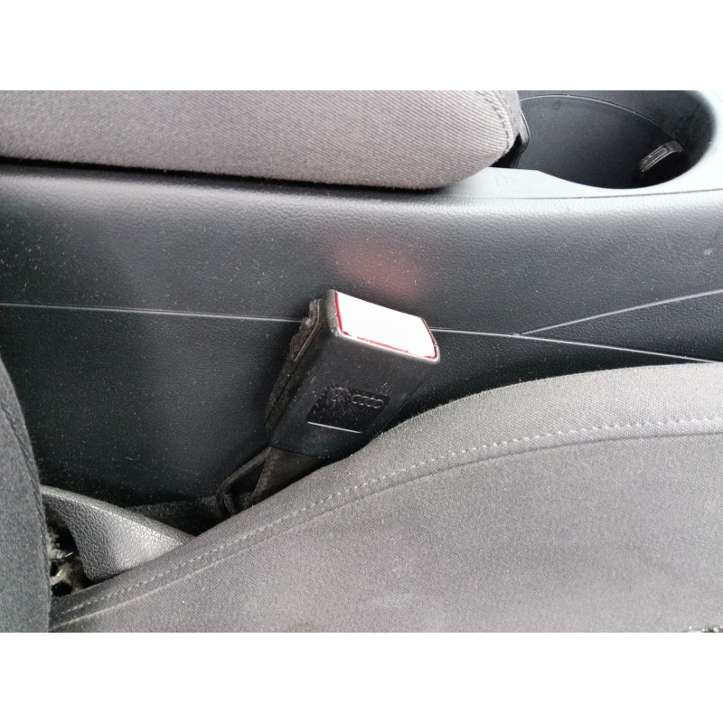 Recambio de enganche cinturon delantero derecho para audi a5 (8t3) 1.8 tfsi referencia OEM IAM   