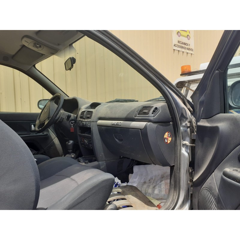 RENAULT CLIO II FASE II (B/CB0)